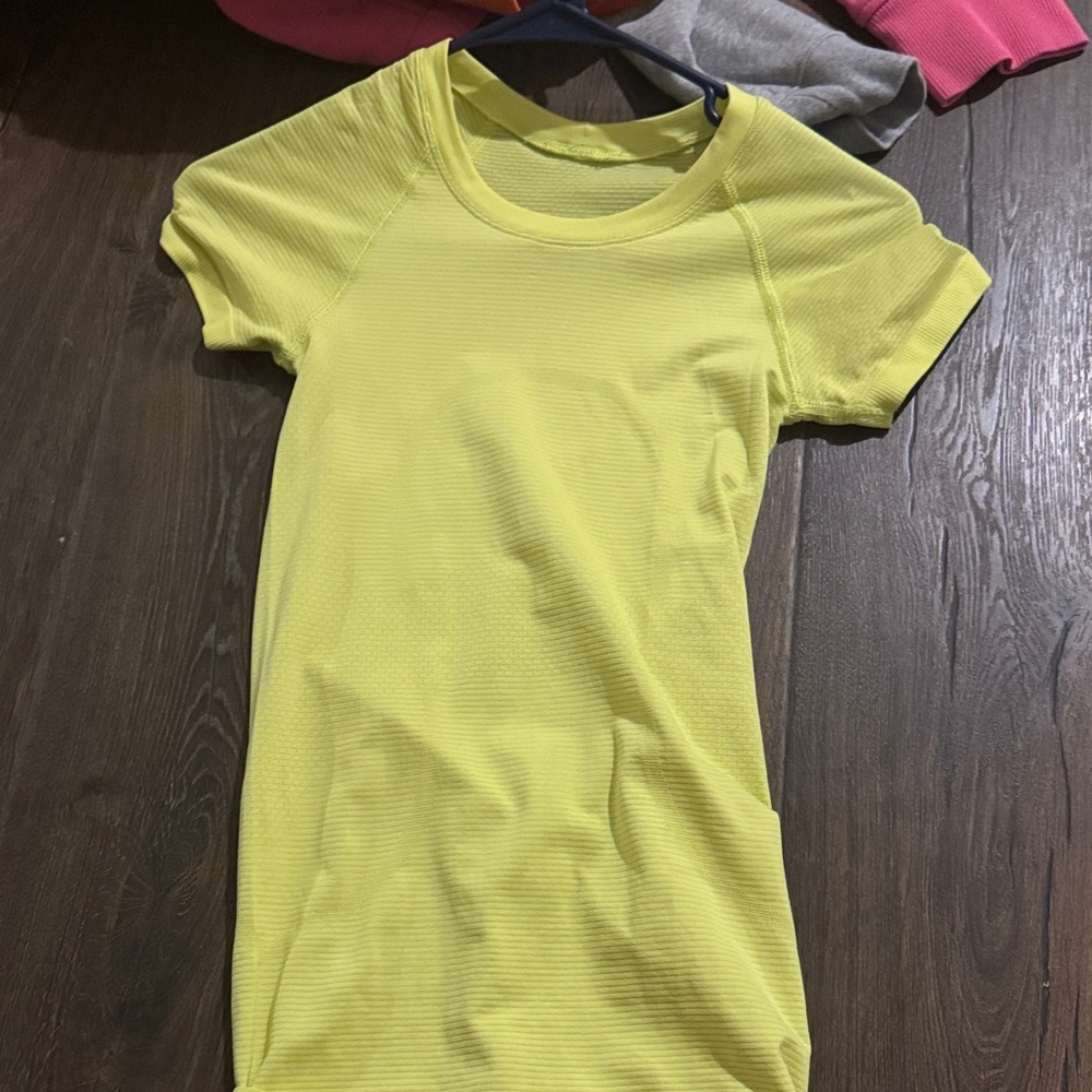 lululemon athletica Yellow Short Sleeve Tee